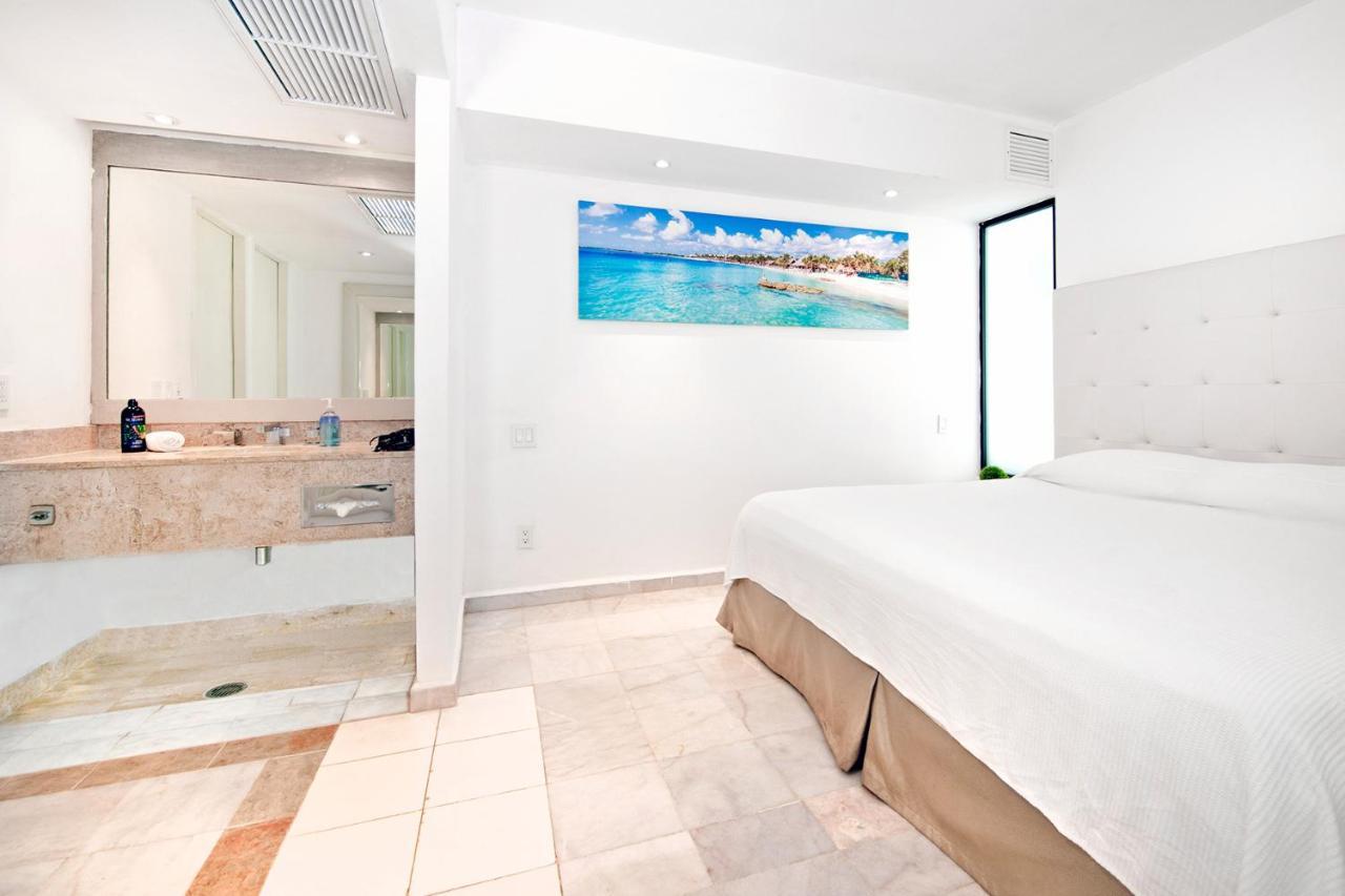 Condos In Prime Cancun Location Plus 3 Pools ภายนอก รูปภาพ
