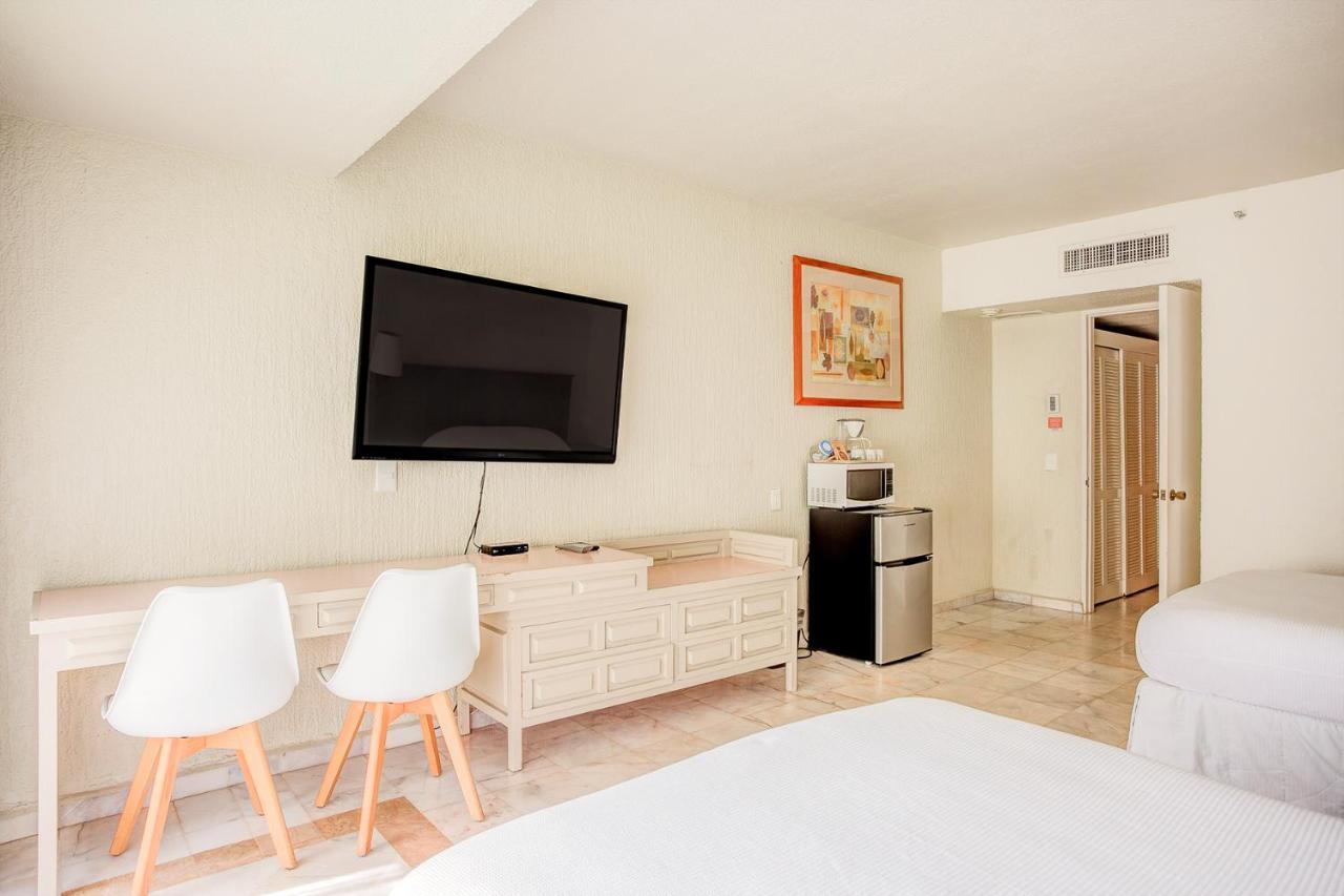 Condos In Prime Cancun Location Plus 3 Pools ภายนอก รูปภาพ